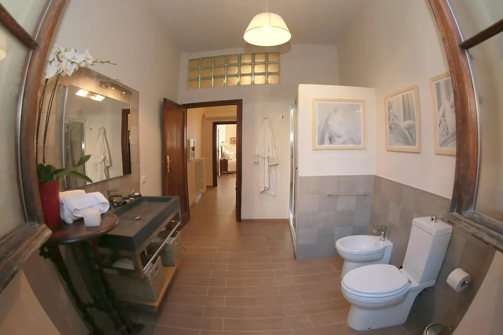 Mdr Numbersix Suites Florence Apartment